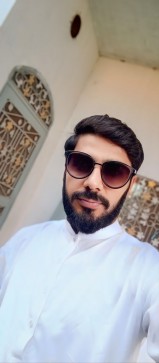 Emraan, 24, United Kingdom
