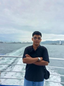 Tisoyy, 21, Philippines