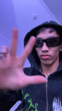Supermoskel, 18, Norway