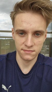 Elias, 18, Sweden