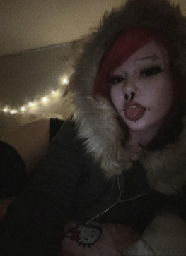 Angel, 18, United States