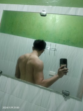 Jr, 21, Philippines