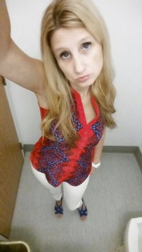 Nicole DS, 36, Portugal