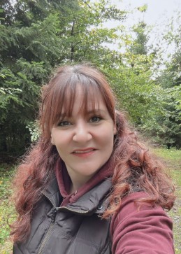 Claudia, 22, United States