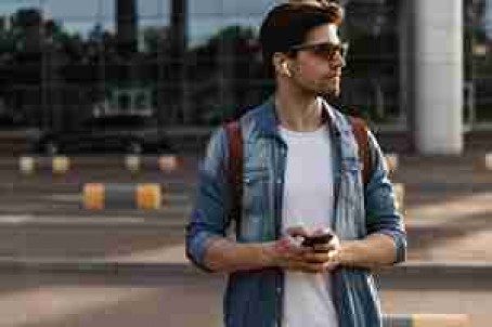 DL, 32, United States