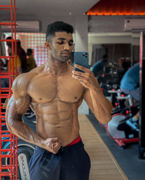 Samuel, 25, India