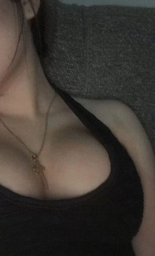 Mary, 21, India