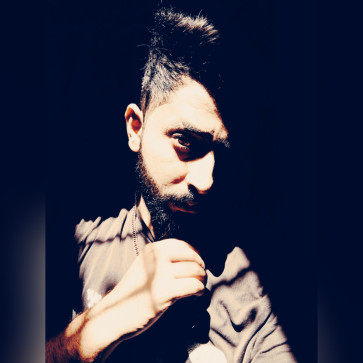 Ayan, 28, Pakistan
