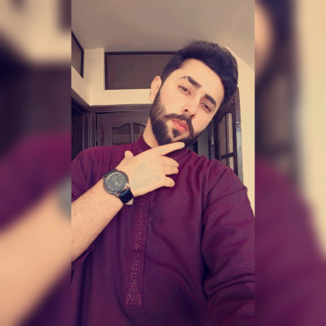 Ayan, 28, Pakistan