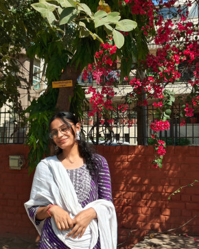 Married Woman , 25, India