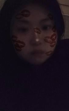 Izzy, 18, United States