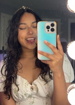 Maisie, 20, United Kingdom