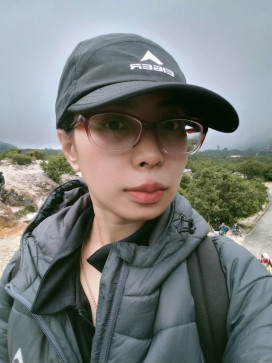 Meyshella Nurzikha, 28, Indonesia