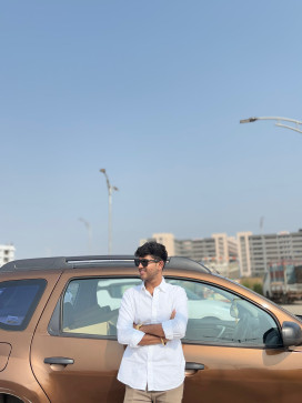Dhruv Dabhoikar, 23, India