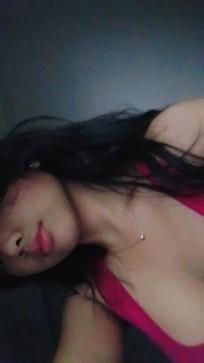Elle, 19, Philippines