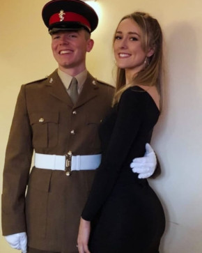Nicole, 23, United Kingdom