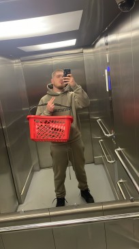 Alex, 23, Romania