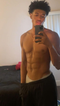 Dravon, 21, United Kingdom