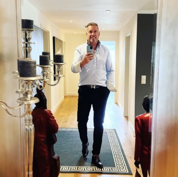 Michealburrows, 50, United States