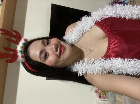 Veronica, 18, United States
