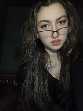 Rora, 18, Egypt
