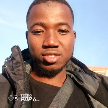 Pap Jr, 22, Spain