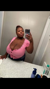 Hannah Amsel, 32, United States