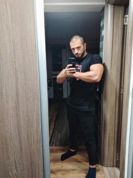 Nikola, 27, Serbia
