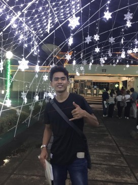 Joross, 20, Philippines