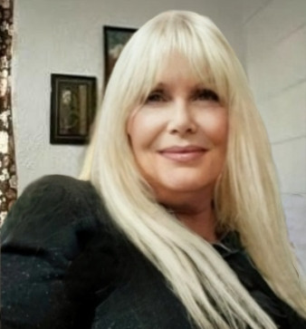 Emily Rose, 43, Australia