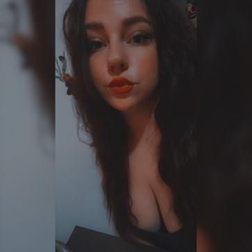 Roxiii, 29, Romania
