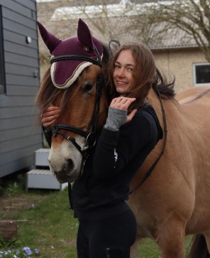 Sandra Depar, 18, Denmark