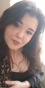 Carly, 27, United Kingdom