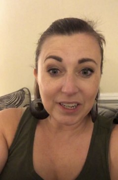 Pamelasava, 41, United States