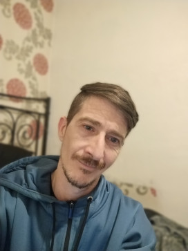 Davey Boi20, 40, United Kingdom