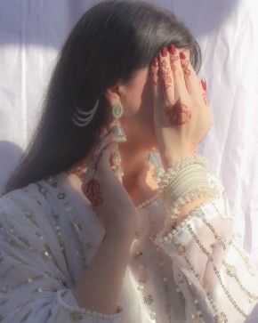 Shreya, 18, India