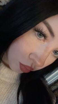 Elizabeth , 19, United States
