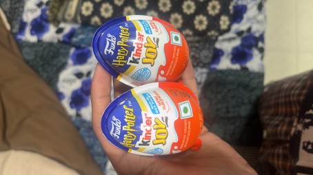 Caroline Thomas, 21, India