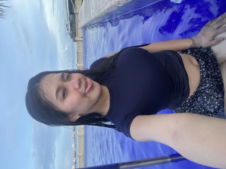 Luna Cruz, 19, United States