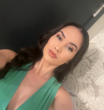 Andrea, 32, United States