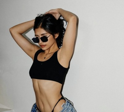 Lyka, 20, Philippines