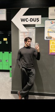 Ege, 23, Turkey