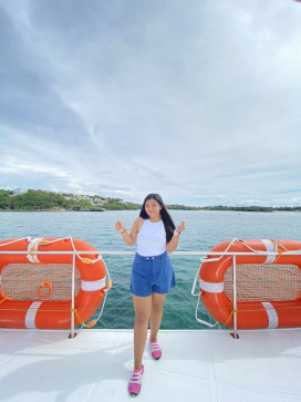 Justarandomgirl, 24, Philippines