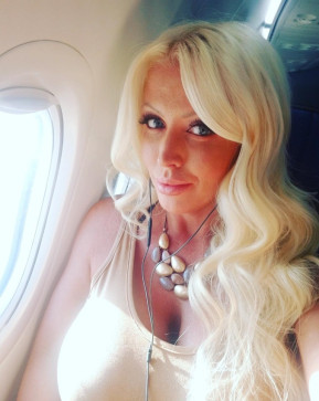 Marie, 40, United States