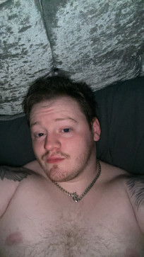 FrozenCronic, 29, United Kingdom