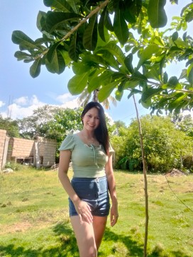 Marian Oms, 28, Philippines