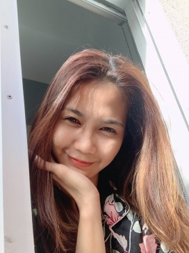 CLARA BLOSSOM, 18, Netherlands