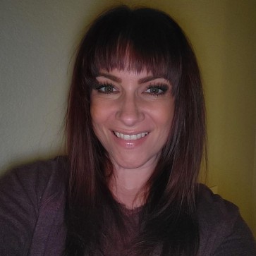 Jennifer, 43, United States
