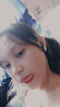 Akia, 22, Philippines