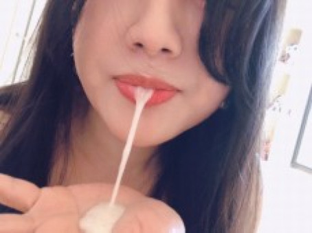 Priya Ff, 19, Singapore